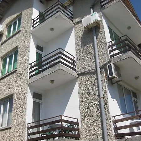 Guest house Rosi 2*