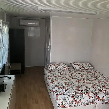 Rosi Guest house